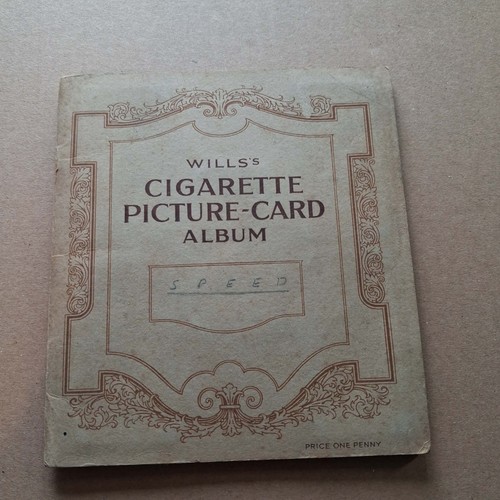 Vintage cigarette cards album - cigarette,